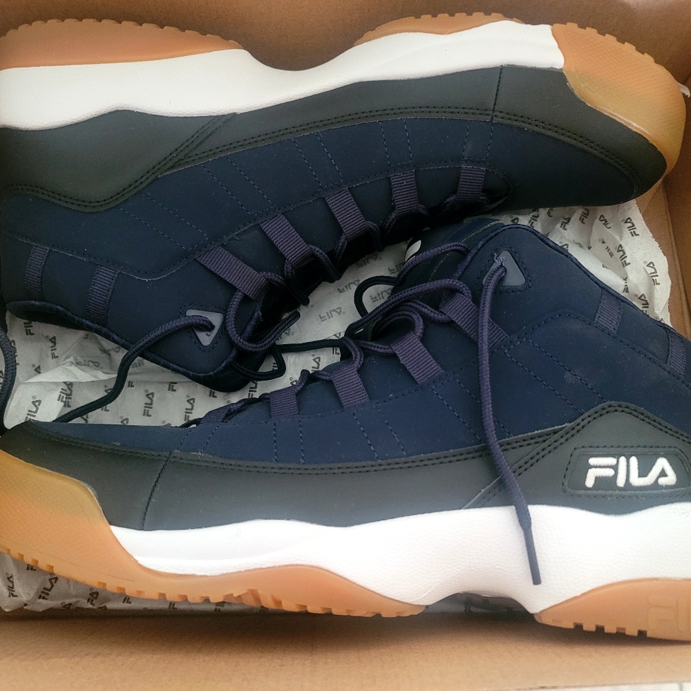 Fila shoe size 12